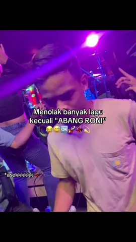 On Top 💃🏻🚀#18sukukaumorangasli #aboriginal #18sukukaumorangasli🕊 #orangaslimalaysia🇲🇾🇲🇾 #kakigogohadir💃💃 #jogetbawahkhemah✅ #kakistep 