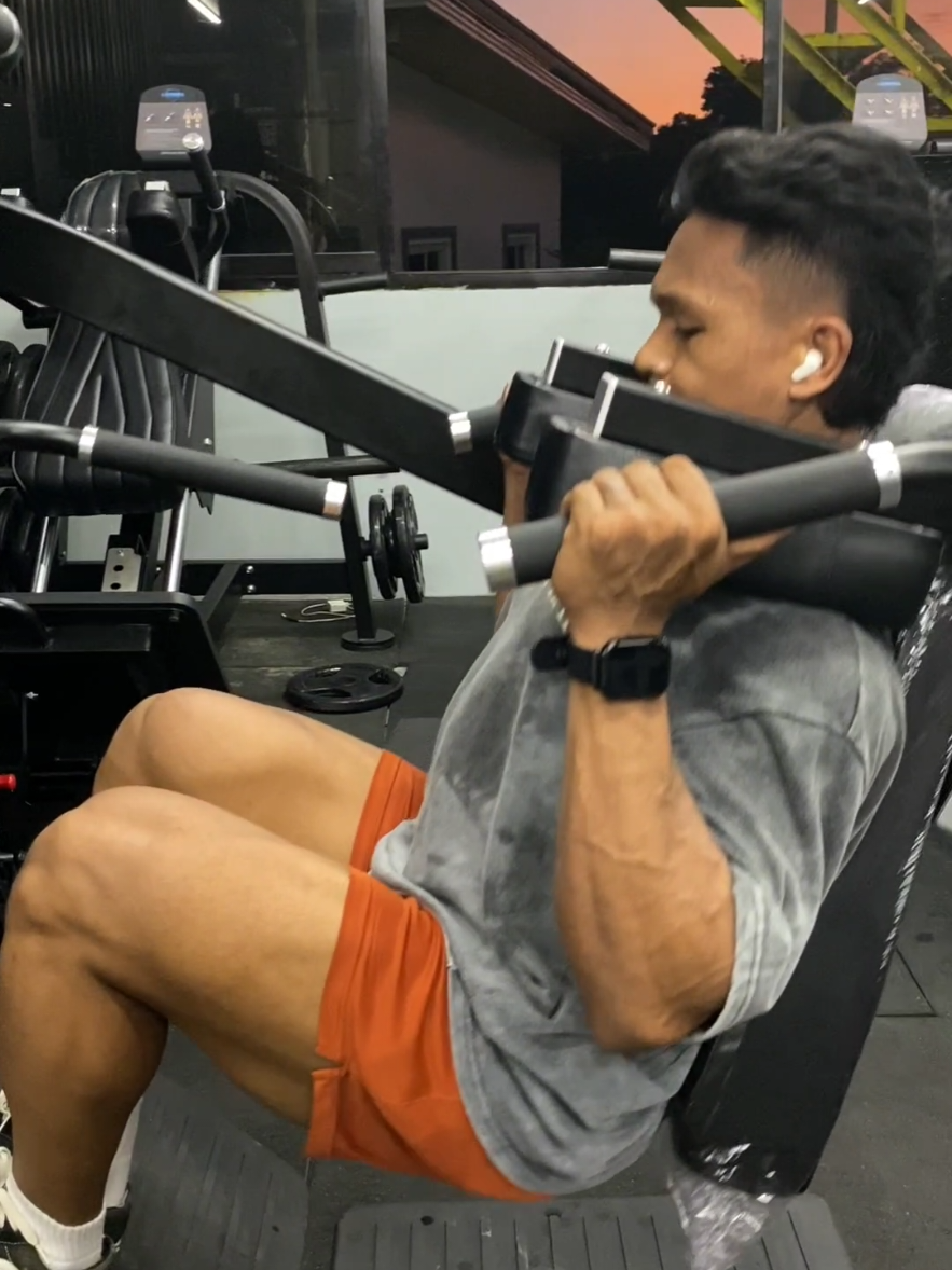 New fave? @dinglasajhoanne 🔥 #strongerwithskygym #gymrat #gymcouple #gym #fypシ゚ #foryou #motivation #legday #foryoupage 