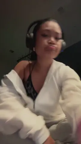 One day a fly will go in my mouth I swear I just be leaving it open #filo #fyp #slumanthem #dance dc: @yadadameeaan 