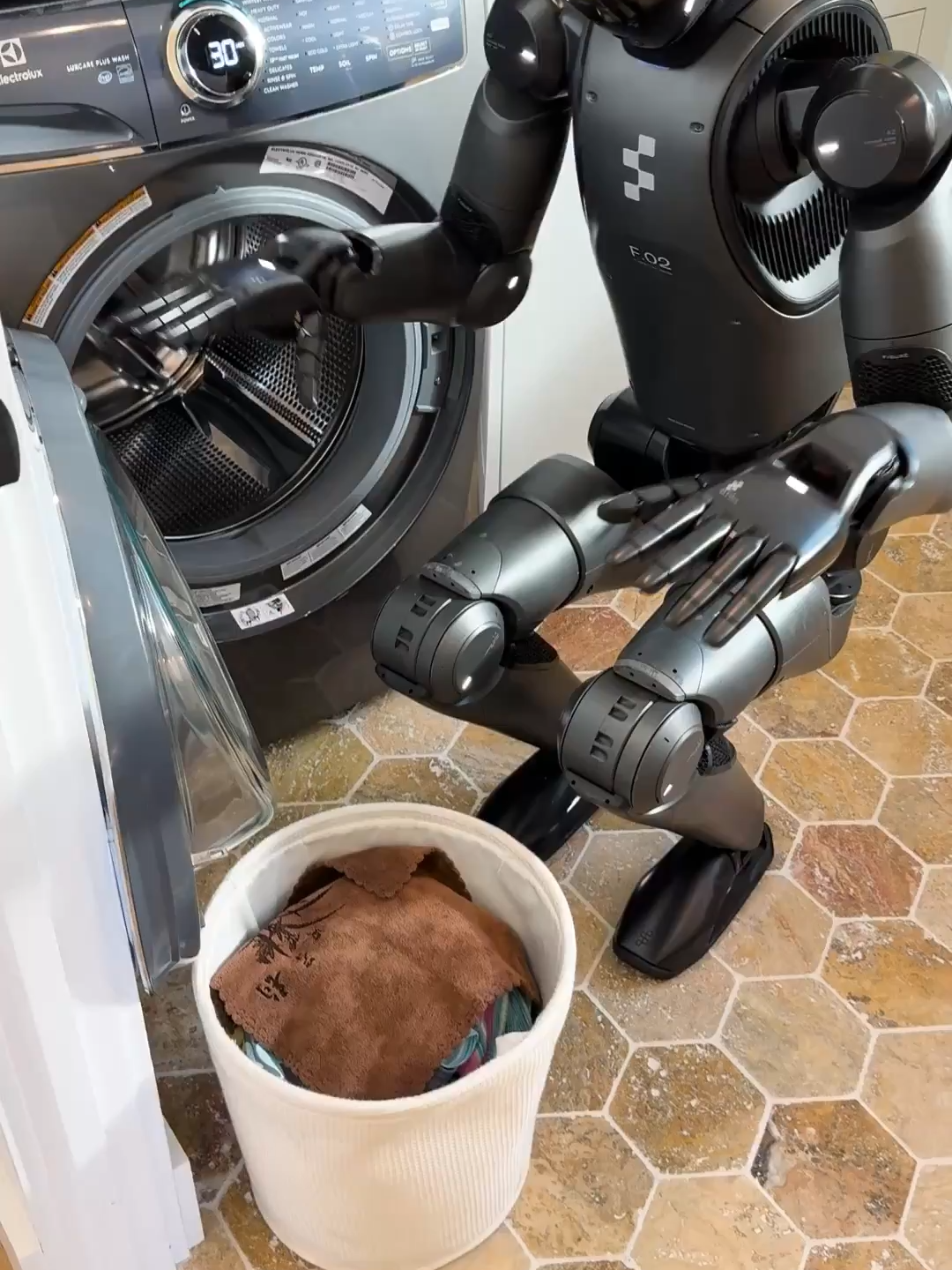 🏡🤖 Figure's Robot F.02 Just Did Laundry at Home! #HomeRobot #humanoidrobot #robotics