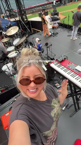 so thankful for what we get to be part of 🥹 #worshipleader #musicdirector #worship #worshipmusic #musiciansofinstagram #musician #worshipteam #churchmusic #behindthescenes #fyp #harvestcrusade 