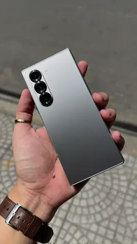 ZFold 6 vẫn là cái gì đoá .... #Zfold6 #samsunggalaxy #galaxyzfold6😘 