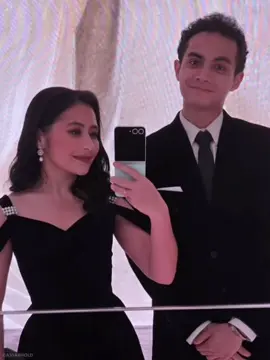 Prilly Omara juga hadir di resepsi Luna Maxime guys🫶🏻 [ #prillylatuconsina #lagupernikahankita #promoseruweekend #fypシ #fypdongggggg #song #bukanuntukku #kupukupu #masihhatiku #ngeluwihi #flipitup #cintanyaaku #tega #bymyside #gemintangtiara #usai #menjadidia #merasaindah #janjisetia #hadapiberdua #lagupernikahankita #tiaravidibuktikan #tiara365 #bahaya #tiaraandini [ ⚠️ tw: fakebody #pov] 