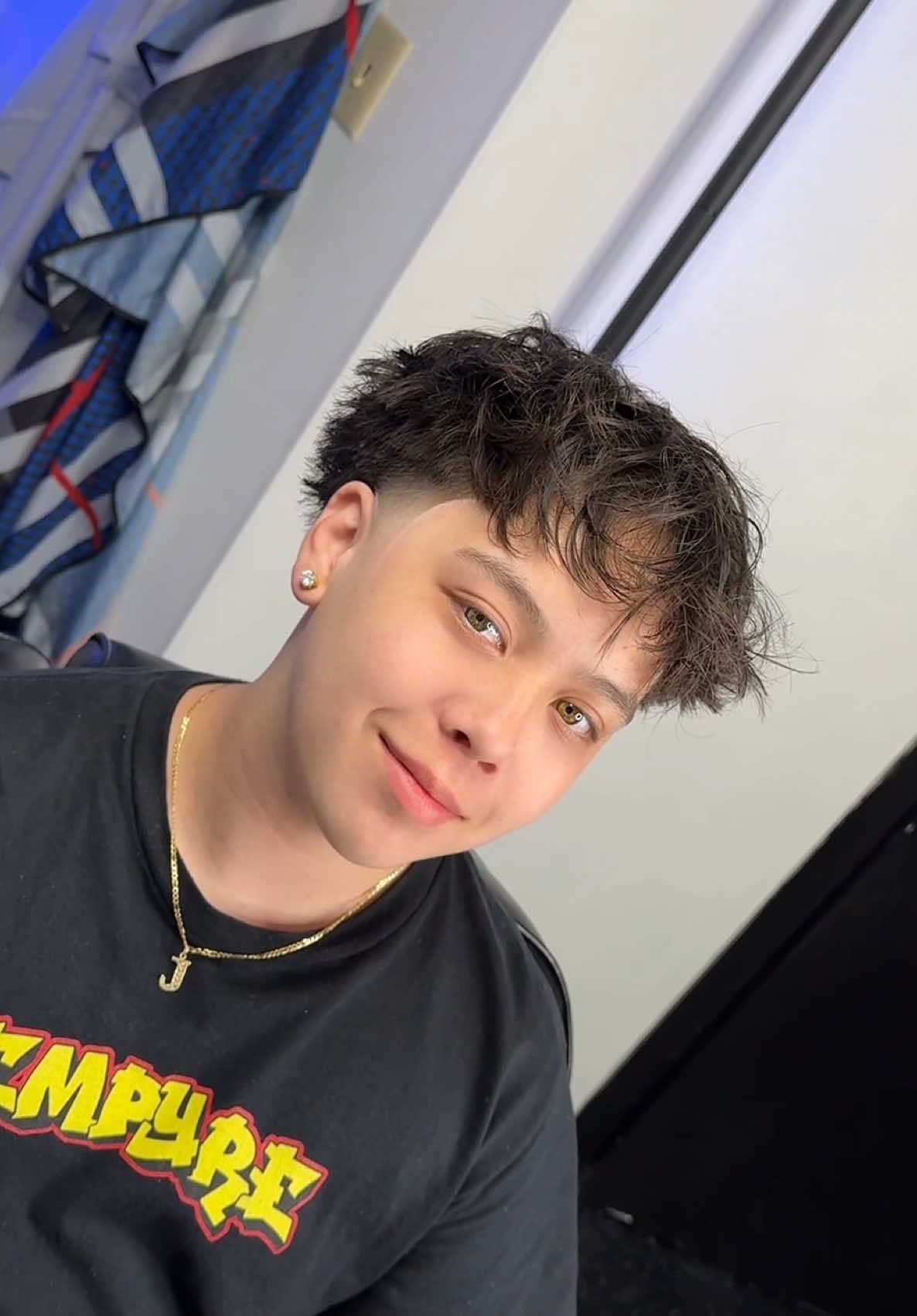 Which one was your favorite transformation? I can’t choose I like them all! 🔥 📍EVERETT - SEATTLE WA,🔗 click the link in my bio to book with me!  #everettbarber #seattlebarber #bellinghambarber #tacomabarber #lowtaperfade #transformation #blowouttaper #texture #tringe #toryoupage #typ #haircut #menshair #mensgrooming #barbertransformation