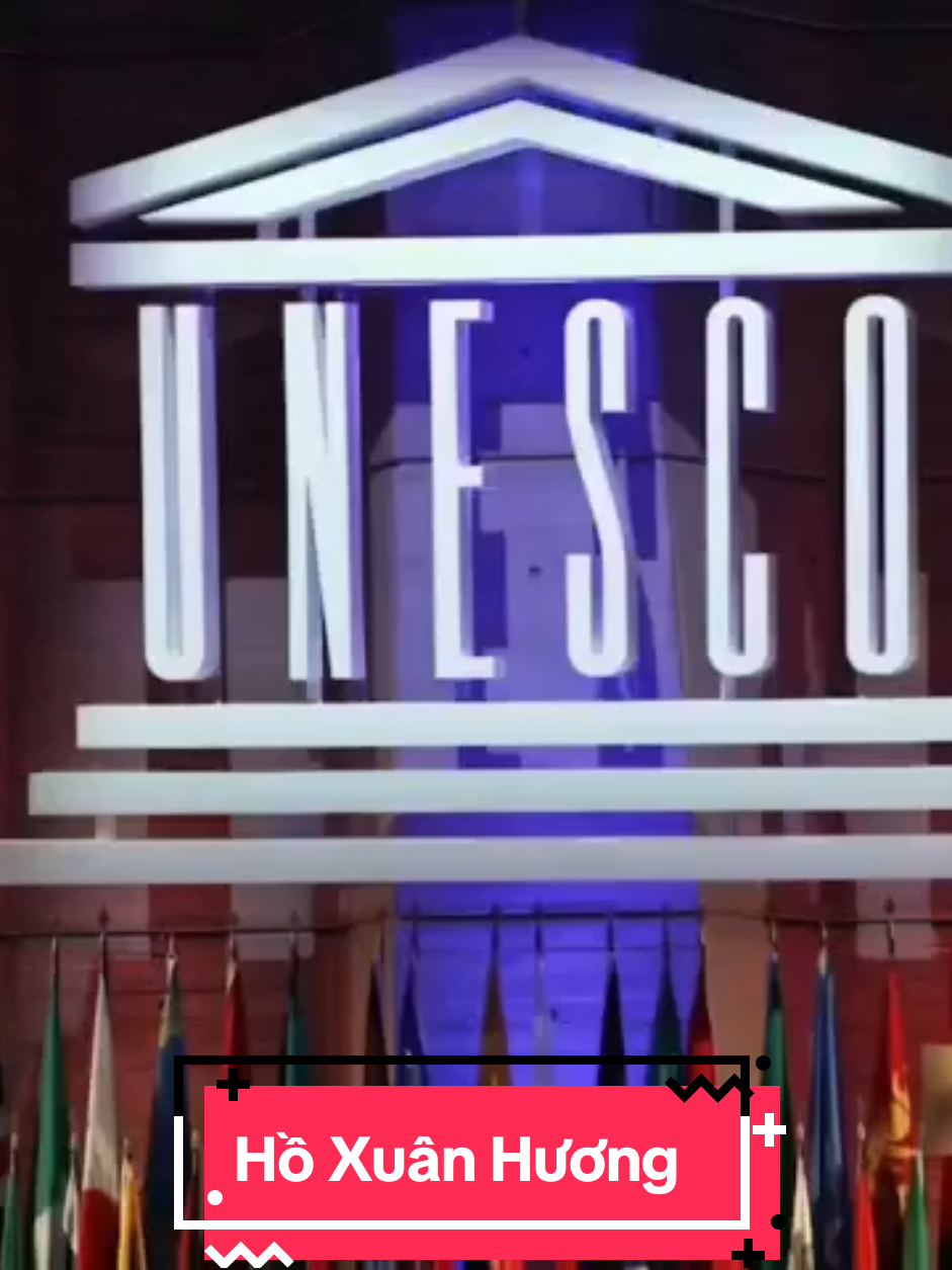 Hồ Xuân Hương - Bà Chúa Thơ Nôm và Danh nhân văn hóa thế giới Không ngai vàng, không áo gấm, nhưng Hồ Xuân Hương đã trở thành “bà hoàng” của văn chương Việt Nam bằng tài năng, trí tuệ và sự ngạo nghễ của một tâm hồn tự do. Giữa xã hội phong kiến đầy ràng buộc, bà dám nói tiếng nói của phái yếu, dám yêu, dám khát vọng, dám đối thoại với cả thế gian bằng thơ Nôm. Hồ Xuân Hương - danh nhân văn hóa thế giới, người thắp lên tinh thần nữ quyền bằng thơ Việt từ hơn 200 năm trước #HoxuanHuong  #BaChuathoNom  #Danhnhanvanhoathegioi #UNESCO #KeChuyenLichSu 