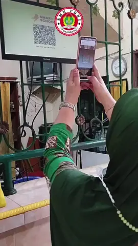 Hallo teman-teman pelajar 🙌 ✨  Kamis, 31 Juli 2025 Berikut merupakan proses absensi guru dan karyawan/staff SMK PGRI Pekanbaru yang menggunakan barcode atau QR Code. Sistem absensi guru dan karyawan/staff dengan barcode atau QR code memungkinkan pencatatan kehadiran yang cepat dan efisien. Dengan memindai barcode/QR code yang terhubung ke sistem, yang kemudian otomatis mencatat waktu kehadiran dan data terkait di server pusat.  mengapa menggunakan barcode/ QR Code, karna untuk memudahkan kegiatan pengumpulan data kehadiran atau absensi, memanfaatkan sistem absensi tersebut adalah solusi terbaik. #smkpgripekanbaru #smkpgripku #sekolahpusatkeunggulan #siswahebat #guruhebat