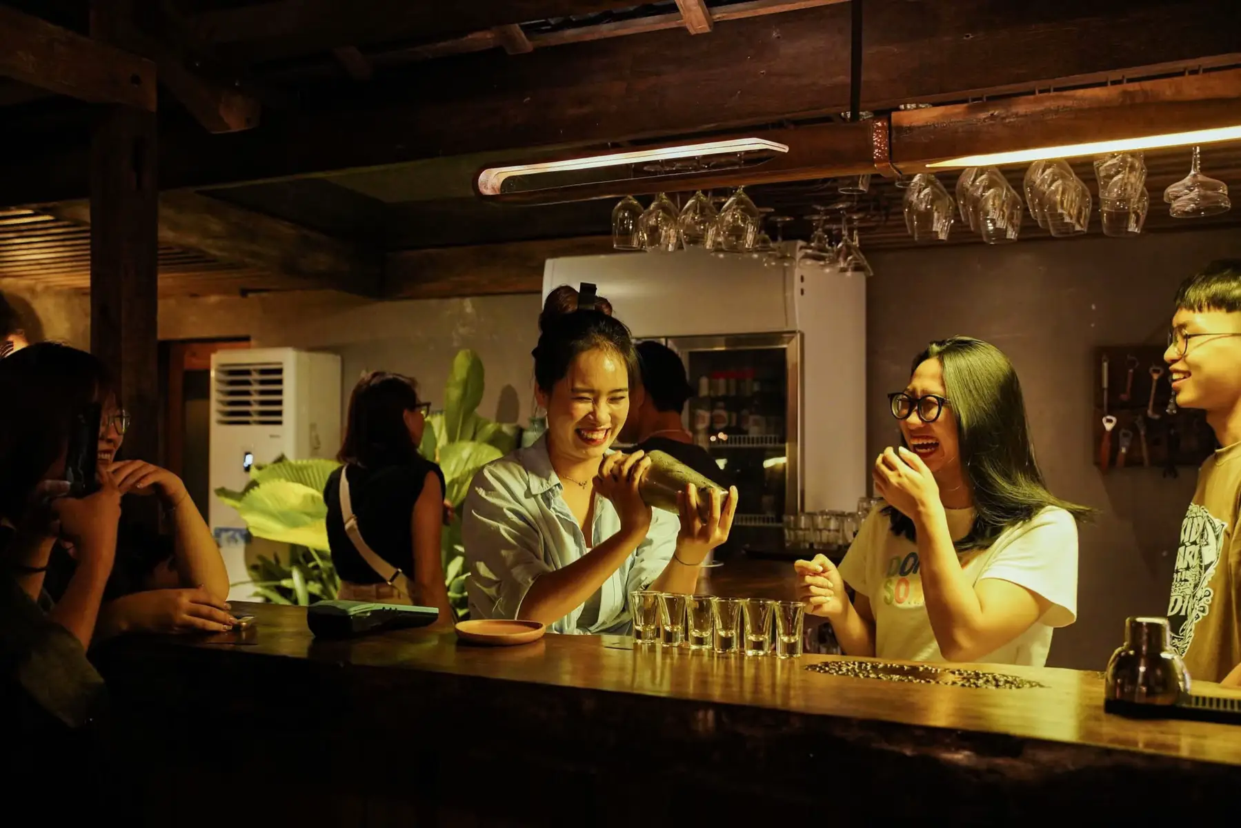 #theeighteenpub #eighteen #cocktail #cocktailbar #tuyhoa #bar #bartuyhoà #barchilltuyhoa #eighteenpub #cocktailganday #barchill #bartuyhoa #phúyên #barphúyên #cocktailphúyên 