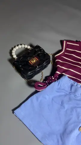 OOTD mau ke pasar 🤏🏻 cek keranjang kuning #ootdanakperempuan #ootdanak #outfitanakcewek #outfitanak #ootdanakcewek 