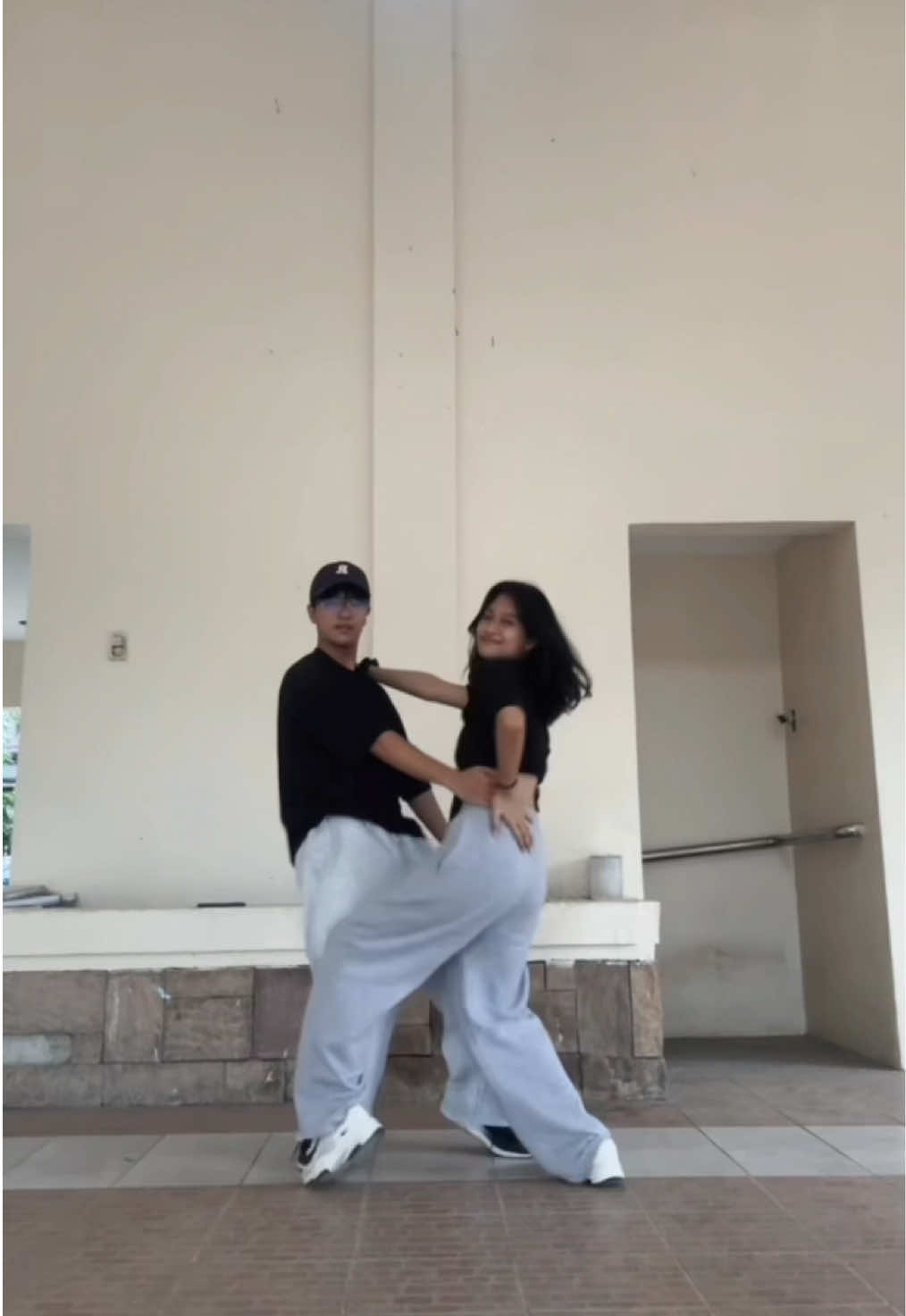 pov: u convinced ur non-dancer bf to try out a dance #fyp #foryou #dance #couple (dc @marcdevonnn on IG)