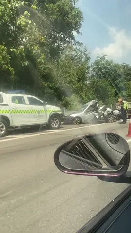 Semoga dipermudahkan segala urusan mangsa kemalangan 🤲🏻 #bukitgantang #excident #menora 