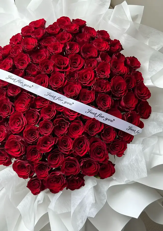 #just #tiemhoathangsau #xh #justforyou #danong #chiyeuminhem #girlfriend #hoahong #luxury #bohoakhonglo 