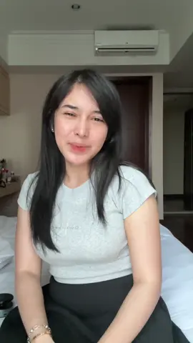 Wes yhow mbak daripada nyinyir mending perawatan pake @msglow.beauty 