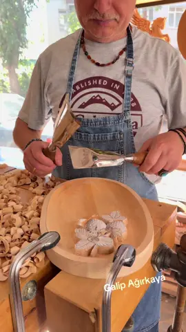 Uyarı !..   Bu içerik görsel amaçlı çekilmiştir..Çalışma sırasında mutlaka tokmak veya uygun çekiç kullanılmalıdır.Aksi taktirde ilerleyen yıllarda el sinirleriniz ve dokularınız zarar görür….                                  #galipagirkaya #asmr #keşfet #satisfyingvideo #satisfying 