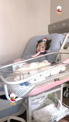 Sao nó lại thành ra thế này!!#xuhuong #mom #videohaihuoc #foryou #fyp #viral #me #fpyシ #trending 