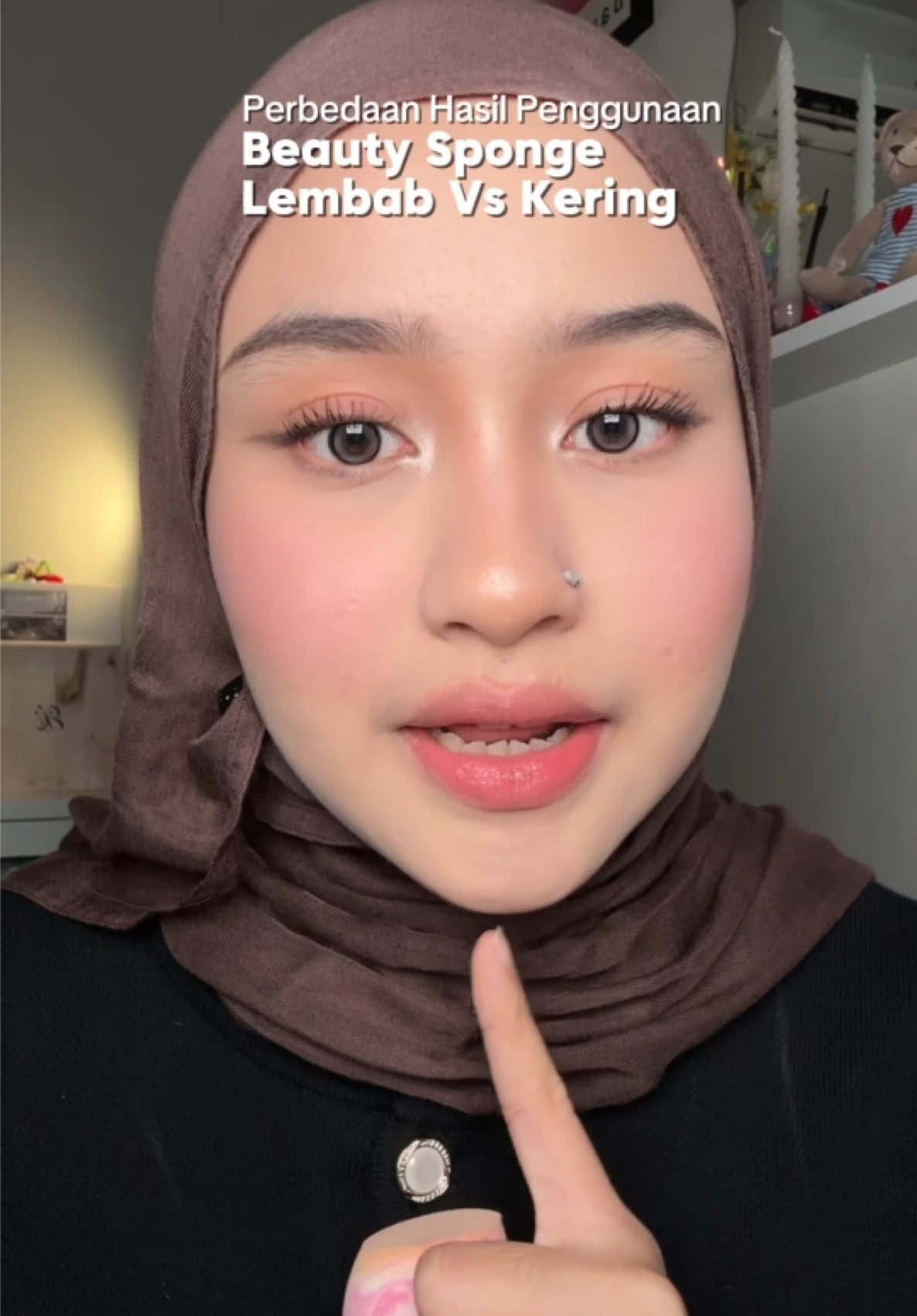 sponge lembab vs kering tuh ada bgt perbedaannya, kalian kirakira tim yang mana? #beautyhacks #makeup #beautyblender #colorpetal 