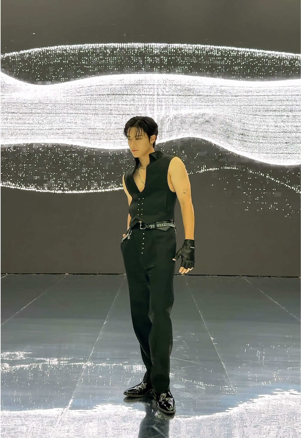 𝐒𝐭𝐲𝐥𝐢𝐬𝐡 #ERIC #에릭 😎 #THEBOYZ #더보이즈 #aeffect #Stylish #THEBOYZ_Stylish