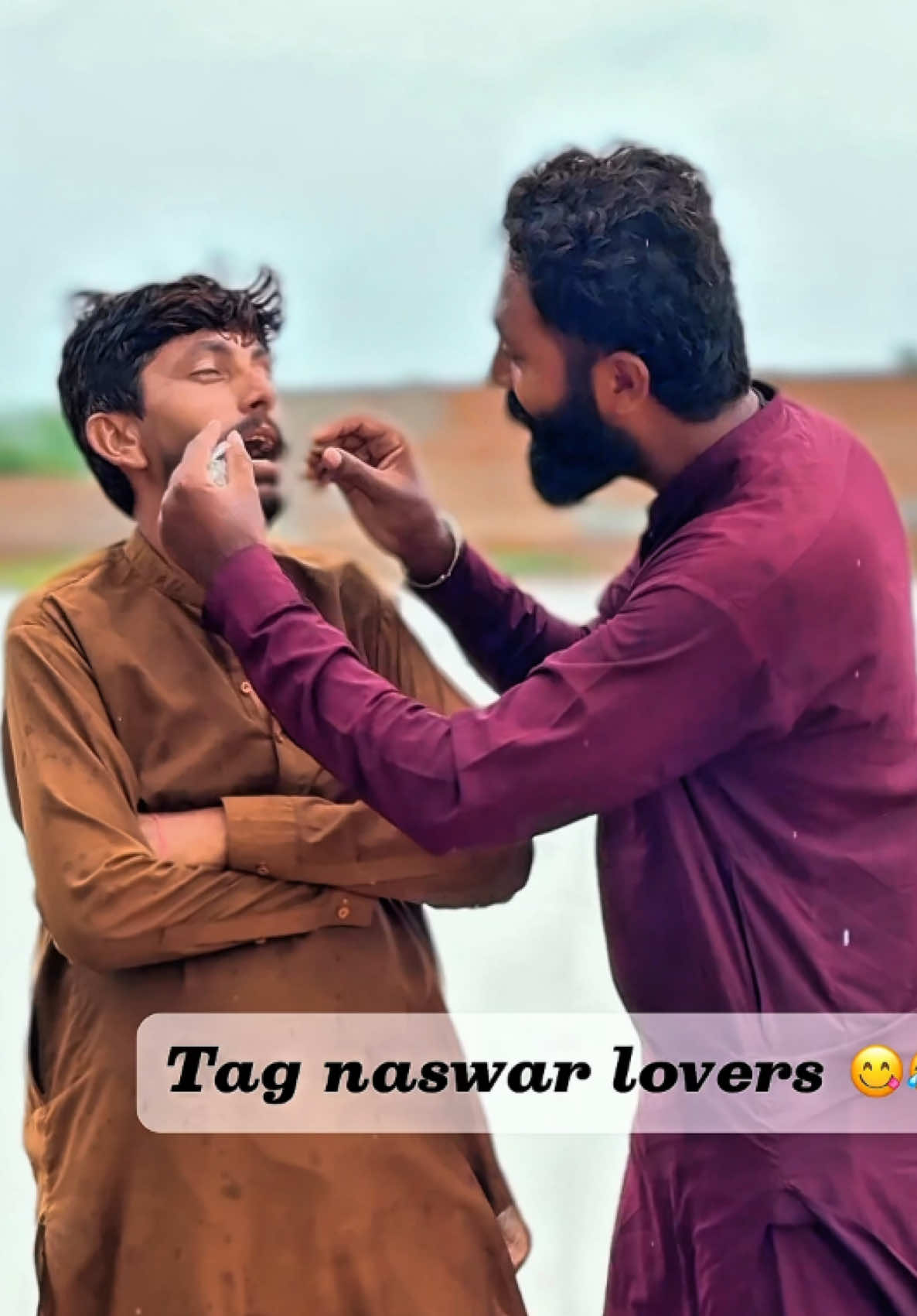 Naswar lovers😂 #viraltiktok #trending #funnytiktok #viral #naswar 