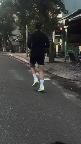 Tập 47 | bạn không cần chạy nhanh , chỉ cần hôm nay chạy tốt hơn hôm qua là được 💪💪🏃‍♂️🏃‍♂️🏃‍♂️🏃‍♂️🏃‍♂️🏃‍♂️🏃‍♂️#chạybộ #kyluatbanthan #runner #xuhuong #theducthethao 