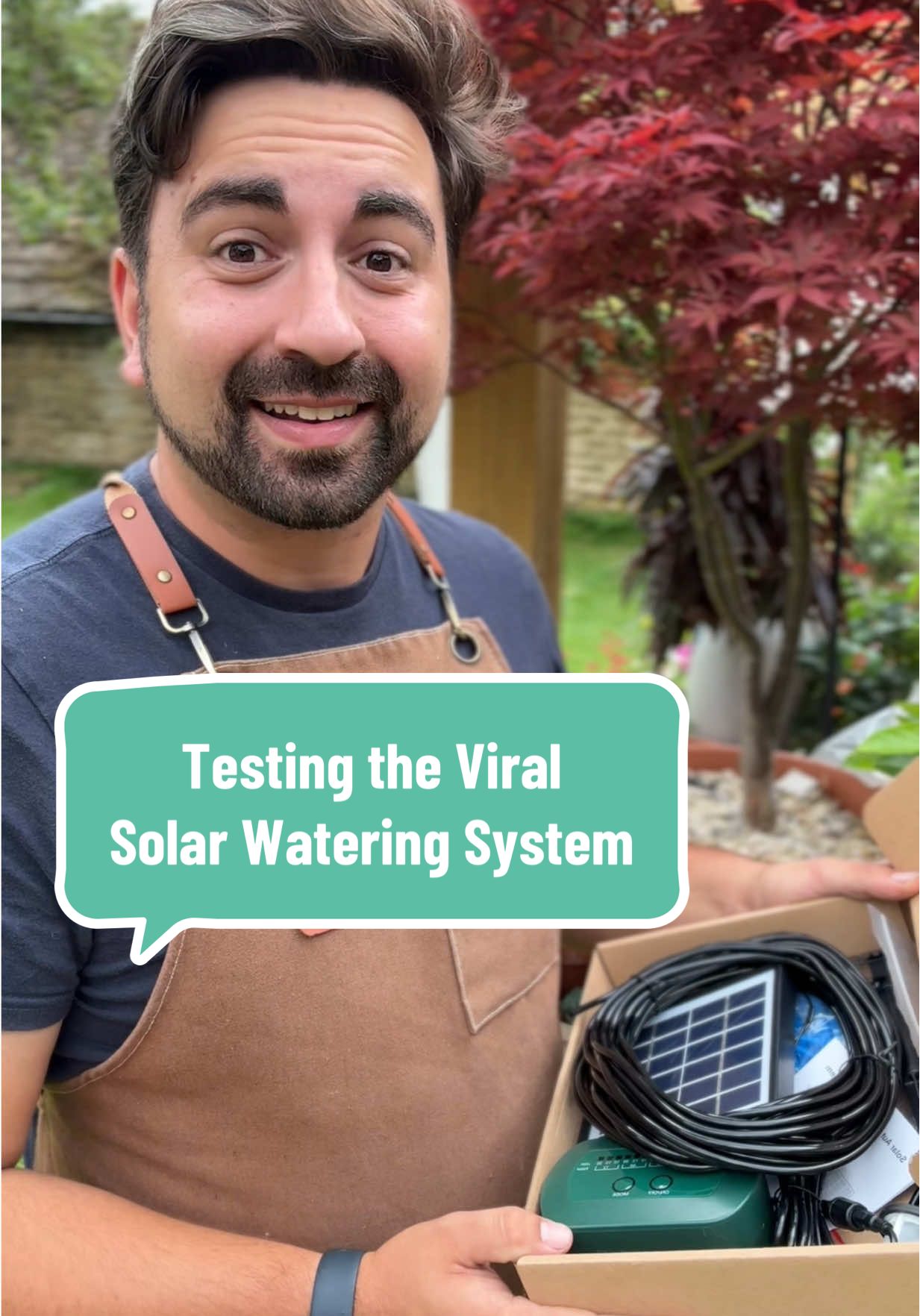 I’m often asked what’s a good way to water your plants whilst you’re on holiday or how can you keep up with watering. Well I think I have found the solution and it comes in the form of this solar watering system. Designed not to need any power source of outdoor tap, you can easily connect it into a bucket of water and let the pump does its work. It’s capable of watering up to 15 pots in the space of us to 5 metres and works a treat. Todays gardening tips for beginner gardeners will show you how to water your plants the easy (and lazy) way throughout summer #gardeningtips #gardeningforbeginners #wateringplants #planttips #solar #gardeningideas #gardeninghacks 