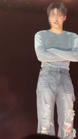 there was something in the chicago air fr 🧎‍♀️‍➡️ also feeling crazy that they interacted with me so much  #ateez #ateezinchicago #ateeztour2025 #inyourfantasy #ateezmingi #ateezyunho #mingi #yunho 