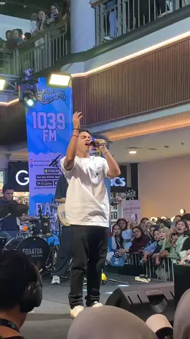 @PICHE ganteng banget che, aku mo pingsan liatnya plis ke bandung lagi aku maksa bgt!!!😭🫶🏻 #pichekota #pichekota🎤🔥 #pichekotaidol13 #padasatucinta #pasta 