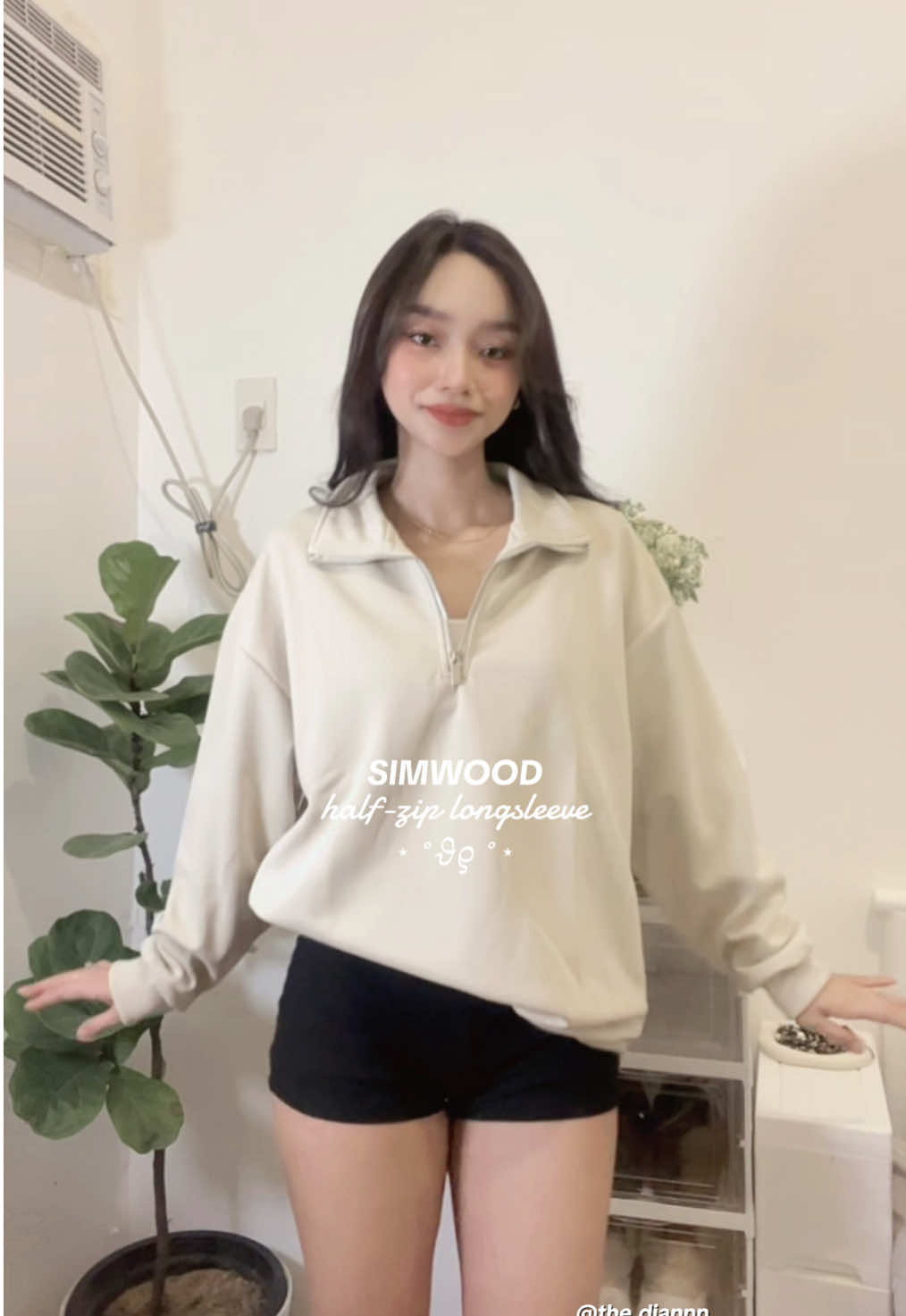 Another budoool from @SIMWOOD Half-zip longsleeve >> #longsleeve #sweater #sweaterstyle #simwood #simwoodstyle #outfitinspo 