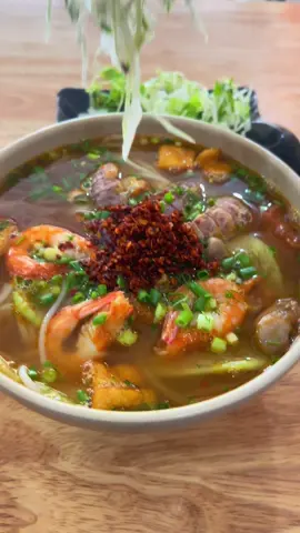 Đan ông có một thói quen thuộc :))