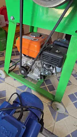 This high-speed chaff cutter enables you to prepare fodder for your cattle fast, and it is safe too. The blades are enclosed to reduce the risk of injury to whoever is using it. it comes in 2 power variations. 1. Petrol Engine and 2. Electric Motor The piece of farm equipment is Available here at Eco Kuku Farm Ltd Call 0710 905 696 to place an order (free deliveries countrywide) or visit us in Nairobi, along Outer-ring road, Kariobangi near Kiamaiko Bus stop. (direction in pinned posts) #farmequipment #cattle #chaffcutter #kenya #nairobi