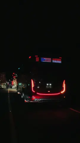 Kejar-tempel-salip.  #bus #videobus #bismania #busmalam #foryou #fypシ゚ #beranda 