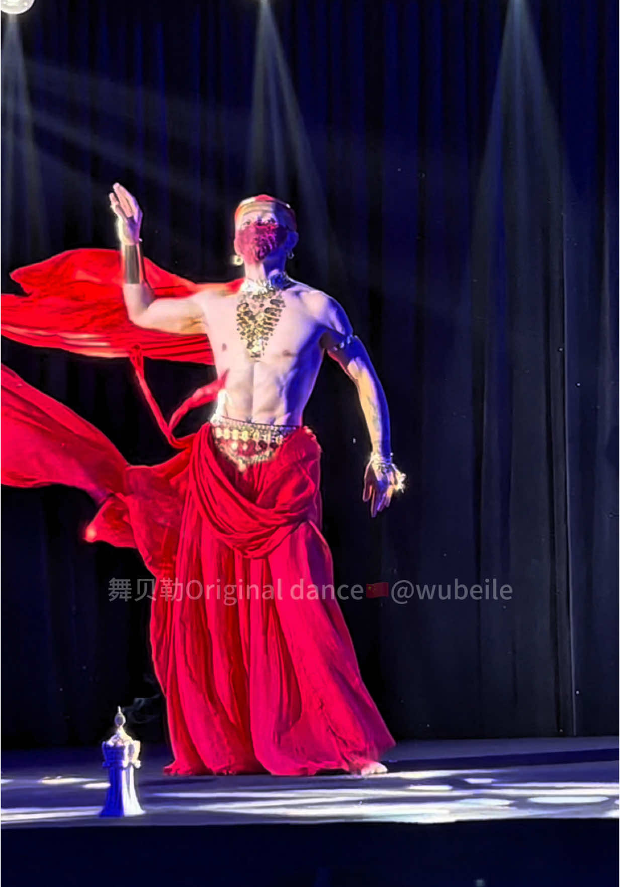 Show number three.#bellydance #dance #肚皮舞 #东方舞 #肌肉 #腹肌 #muscle 