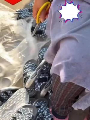 Eskwalang pang-eskwela at pag-aayos ng sapatos, may hook at butas, set ng eskwala.