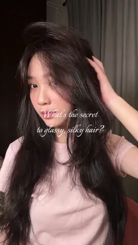 mirror mirror on my head.. whos the shiniest???? 🪞💇🏻‍♀️