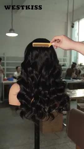 Try it risk-free—LIVE Q&A!#westkisshair #hairstyle #gluelesswig #fyp