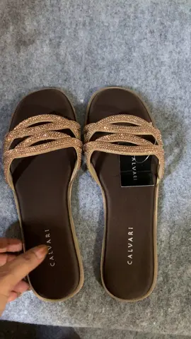 Manis banget 😱😍🤎#calvarysendal #sendalwanita #sendalmurah #fypシ゚viral 