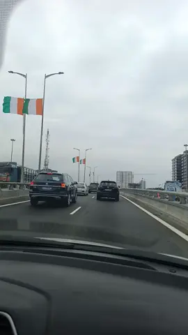 Abidjan son matin... #dmeoa #cotedivoire🇨🇮225  #roadtrip #didib #zrai  #koumassigrandcarrefour 