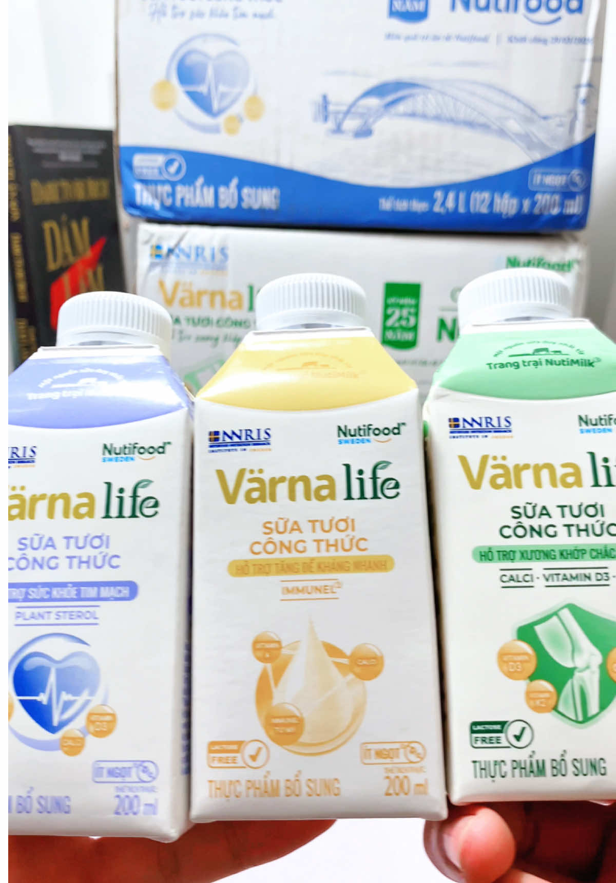 Các bạn tham khảo sữa Varna Life cho ba mẹ và người thân của mình nhé #sữa #varna #suavarna #varnalife #nutifood #suavarnalife 