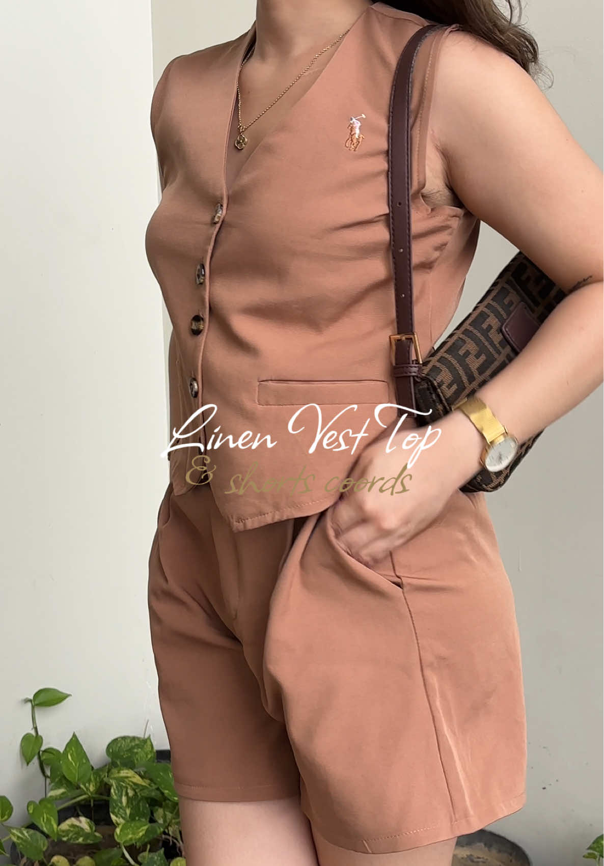 Been obsessed with this casual coords lately 🤎 #linenvest #shortscoords #coord #OOTD #fitcheck 