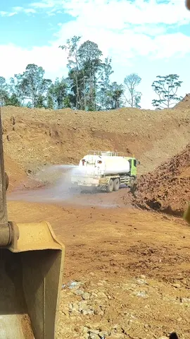 Supir WT ketika mara mara🫣🫣#duniatambang #kulitambang👷 #opratorexcavator #fypシ゚ #fyp 