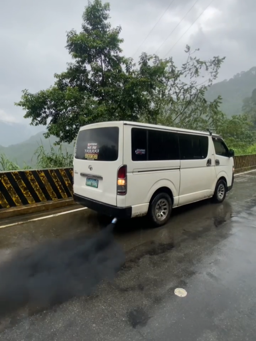 🌧️💨 #carsoftiktok #bsmotorsportphilippines #cyapgarage #hiacelover #fypシ゚viral #teamtaraki #dragvanph 