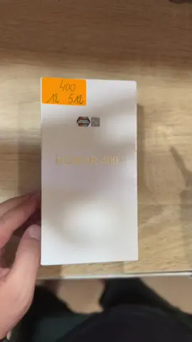“ها هو الوحش الجديد من هونور، Honor 400 5G! شاشة OLED كبيرة ودقة عالية، كاميرا 200MP تصور بجودة خرافية، ومعالج Snapdragon 7 Gen 3 يخدم كلشي بلا لاج. البطارية 5300mAh وشحن سريع 80 واط، تقول تليفون فئة فاخرة. وتقدر تلقاه بسعر متوسط! واش رايكم فيه؟ يستاهل ولا لا؟ 💬👇” #honor400 #honor4005G #honoralgerie #تيليفونات_الجزائر #هواتف_ذكية        