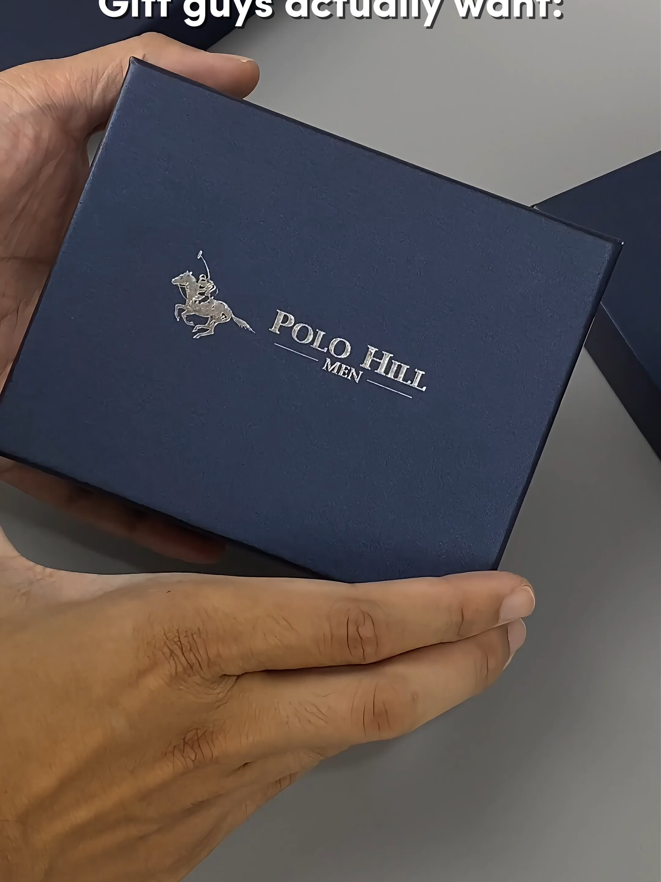 Hint-hint untuk korang yang tengah cari hadiah 💡😉 #polohill #polohillmen #wallet #gift #mengift #hadiahlelaki #fyp#tiktokmalaysia