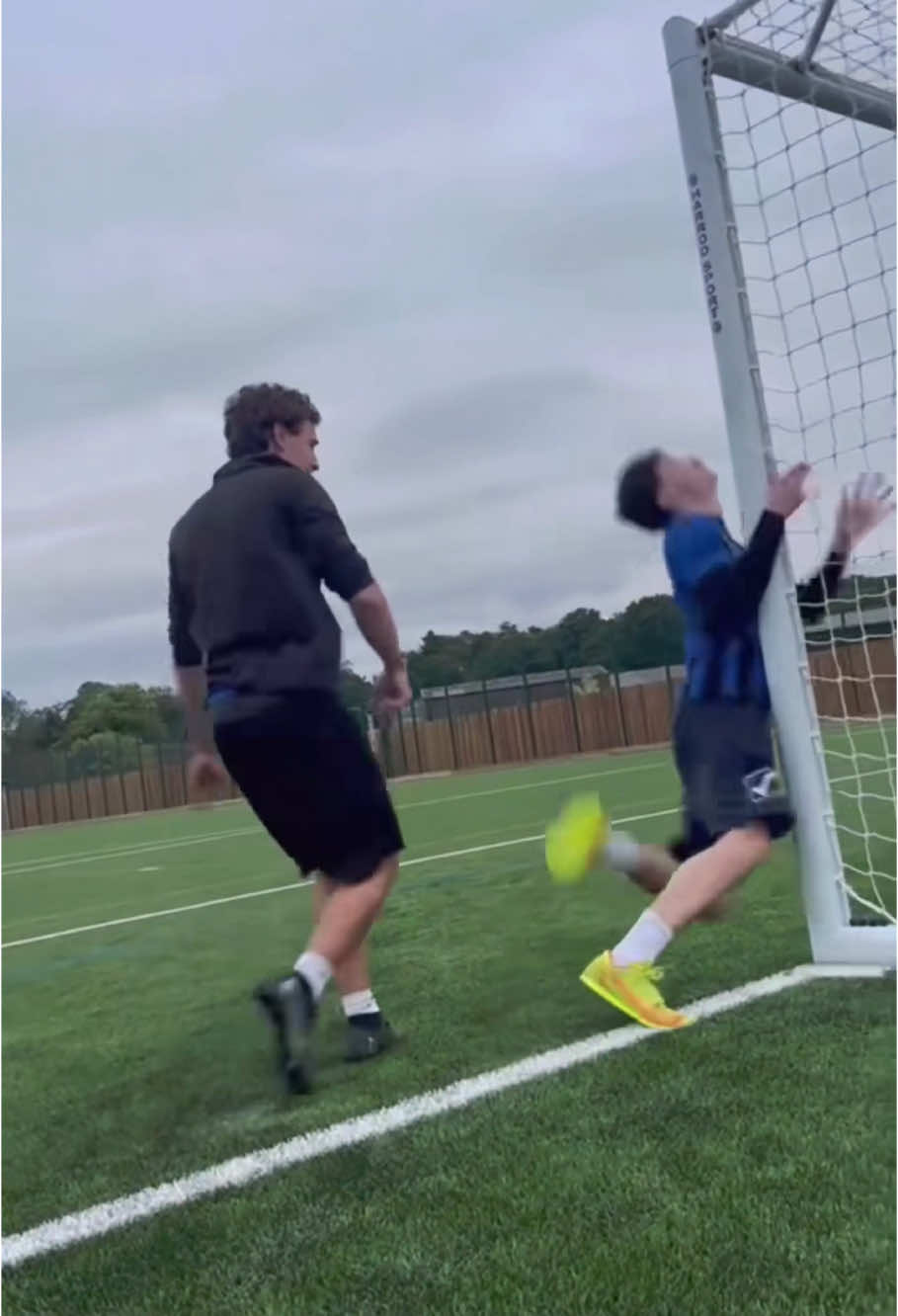 Funny football #funnyvideos #usaus #jumscare #prankscare #foryou #scarescam #funny #funnytiktok #prankdoll #possessed #prank 