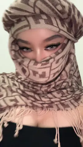 Habibi come to me🥵🔥#habibi #dubai #fakesituation⚠️ #habibicometodubai #fypシ゚viral #fypage #fyp 