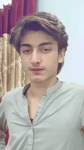Jo girls mujhse mohabbat Karti Hain vah inbox mein apna number bhej de
