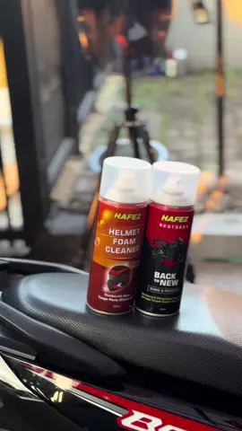 bukan cuma motor yang wajib glowing helm juga harus mengkilap dooong #hafezrestorer #hafezhelmetfoam #pengkilapmotor #pengkilaphelm #penghitammotor #foryou #fyp 