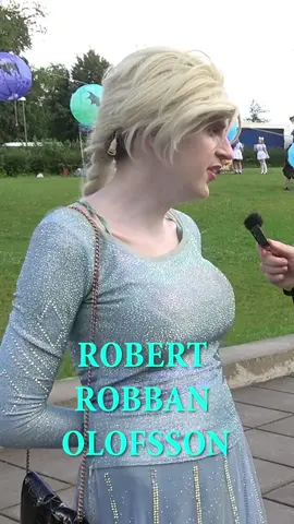 GO IN AND FOLLOW FOR MORE VIDEOS! #rolig #interview #svenskhumor #närcon #cosplay #linköping 