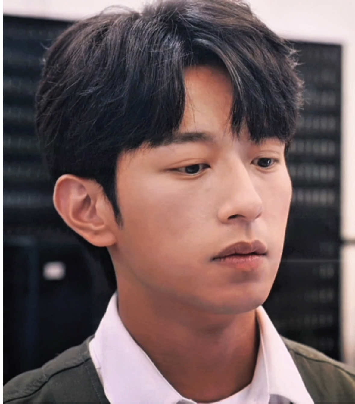 calling him ugly, wenlang are you blind??? // #ABOdesire #垂涎desire #desiretheseries #omegaverse #fyp #chinesebl #seekyli #qiudingjie #edit #gaotu #shenwenlang #jiangheng #bl #cdrama #lipeien #oceanjiang #eliothuang #สาววายทุกด้อม #ติ่งจีน #huayong #shengshaoyou #china #黄星 #邱鼎杰 #李沛恩 #江衡 