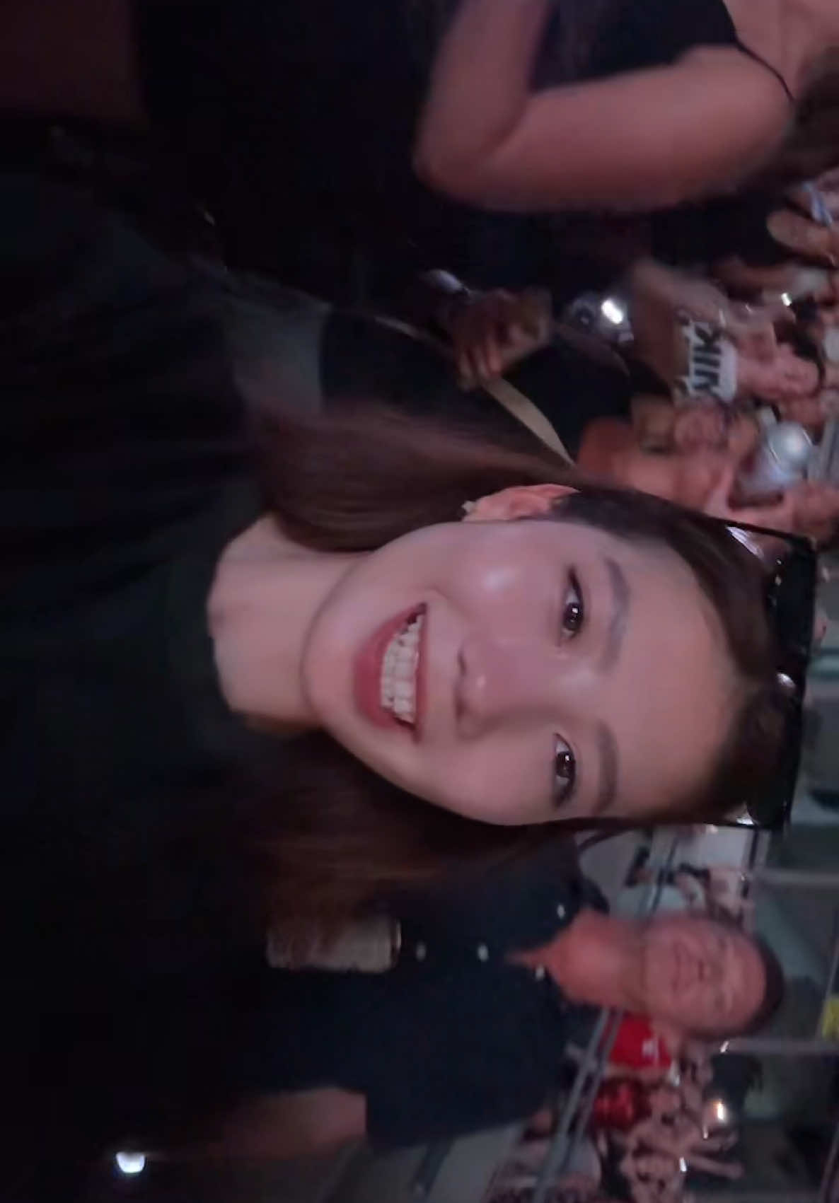 На самом деле, должна была снять переход на концерте Coldplay, но как говорят “қуған жетпейді, бұйырған кетпейді”. Пердоставилась возможность снять на концерте The Weeknd🔥🔥🔥 #fypシ #theweeknd 