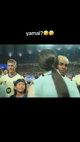 Why is bro laughing 🤣 #barca #footbal #lamineyamal #yamal #funny #fyp 