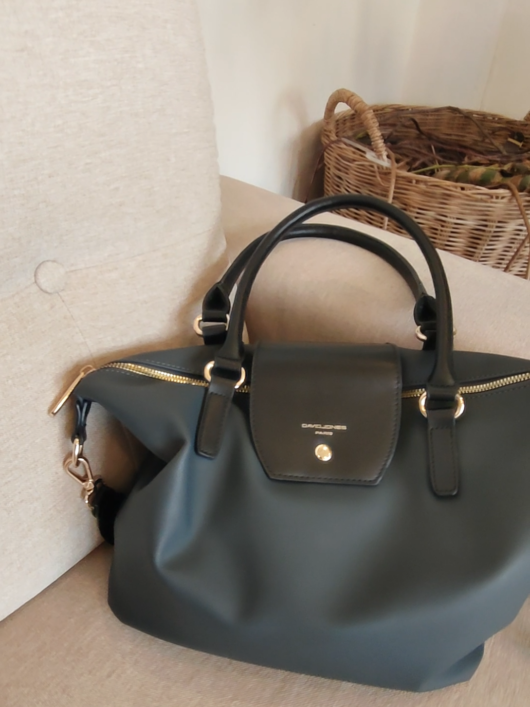 #เทรนวันนี้ #วันสบายๆของฉัน #ใส่ของได้เยอะ #ง่ายต่อการใช้ชีวิต 